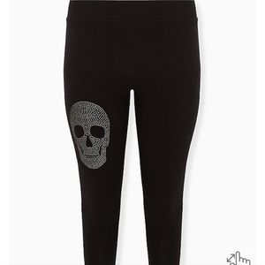 CROP PREMIUM LEGGING - STUD SKULL BLACK